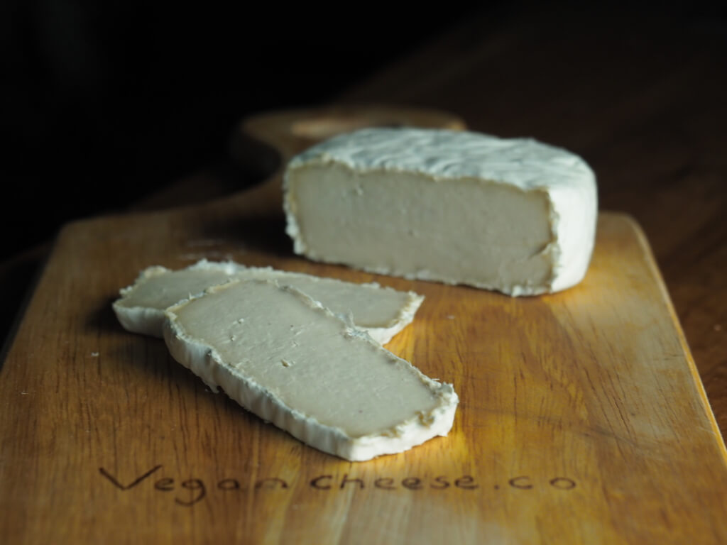 vaca vrie vegan brie cheese 