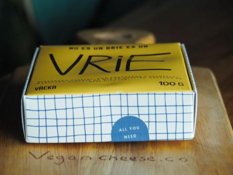 Vegan Cheese Review of Vacka Vrie