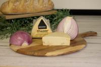 Noshing Chive & Onion Cheddar Vegan Cheese